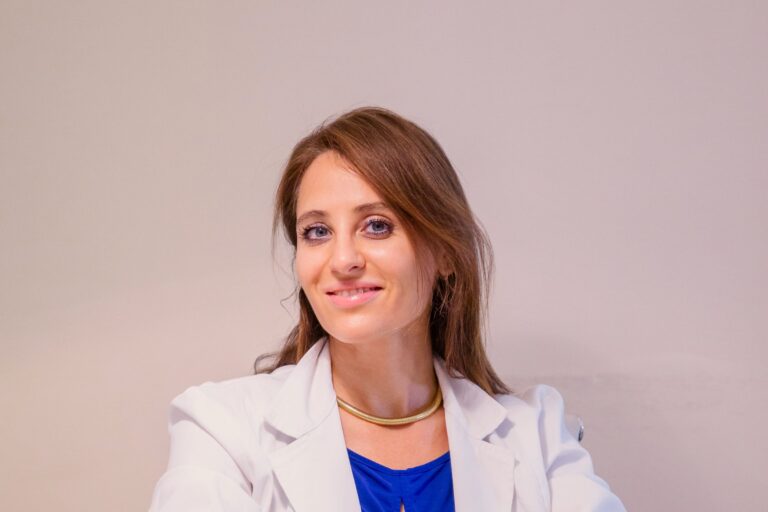 Dott.ssa Laura Sala, medicina estetica al Centro Onze, via Parini 16, Milano